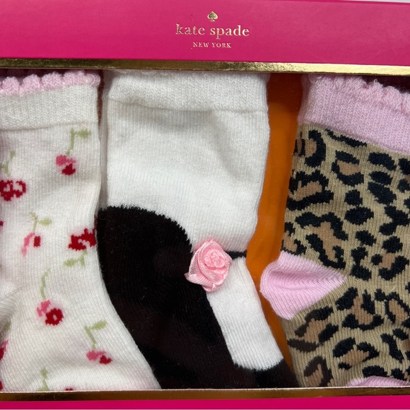 KATE SPADE Three-Pack Sock Baby Gift Set - Picture 3 of 8